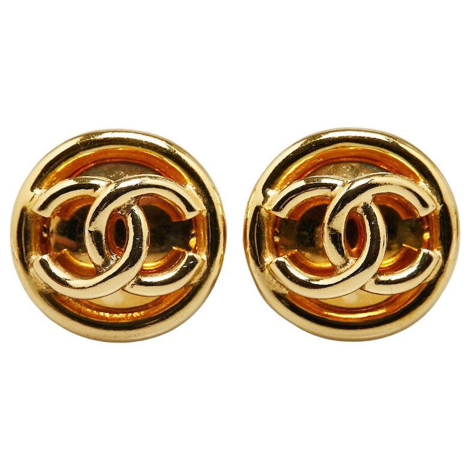 Chanel Coco Mark Earrings Golden Metal Gold-plated  ref.2288506