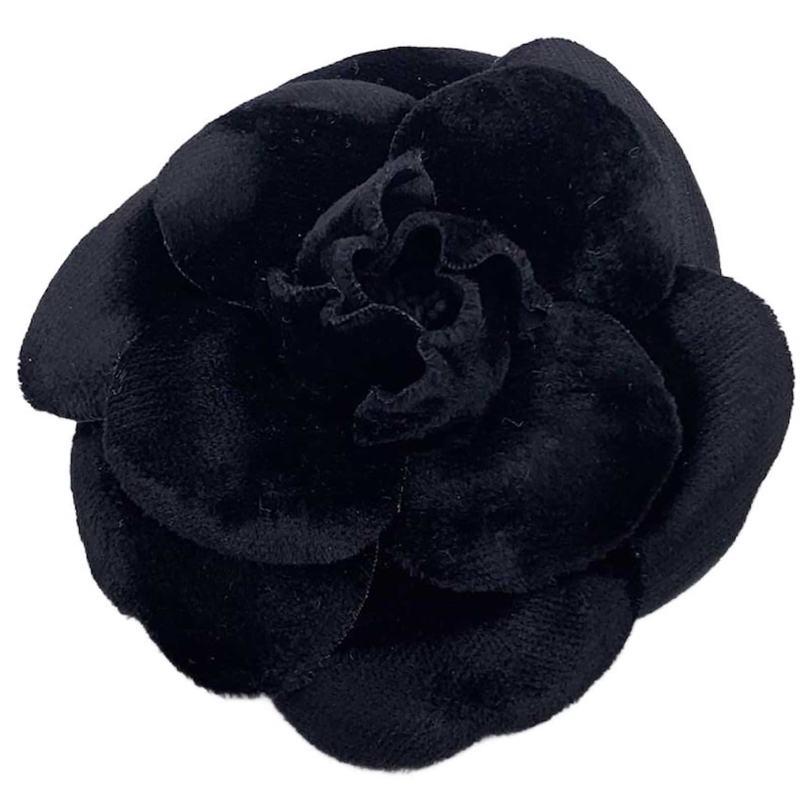 Timeless Chanel Vintage Black Velvet Brooch Pin Camelia Camellia Flower  ref.2288090