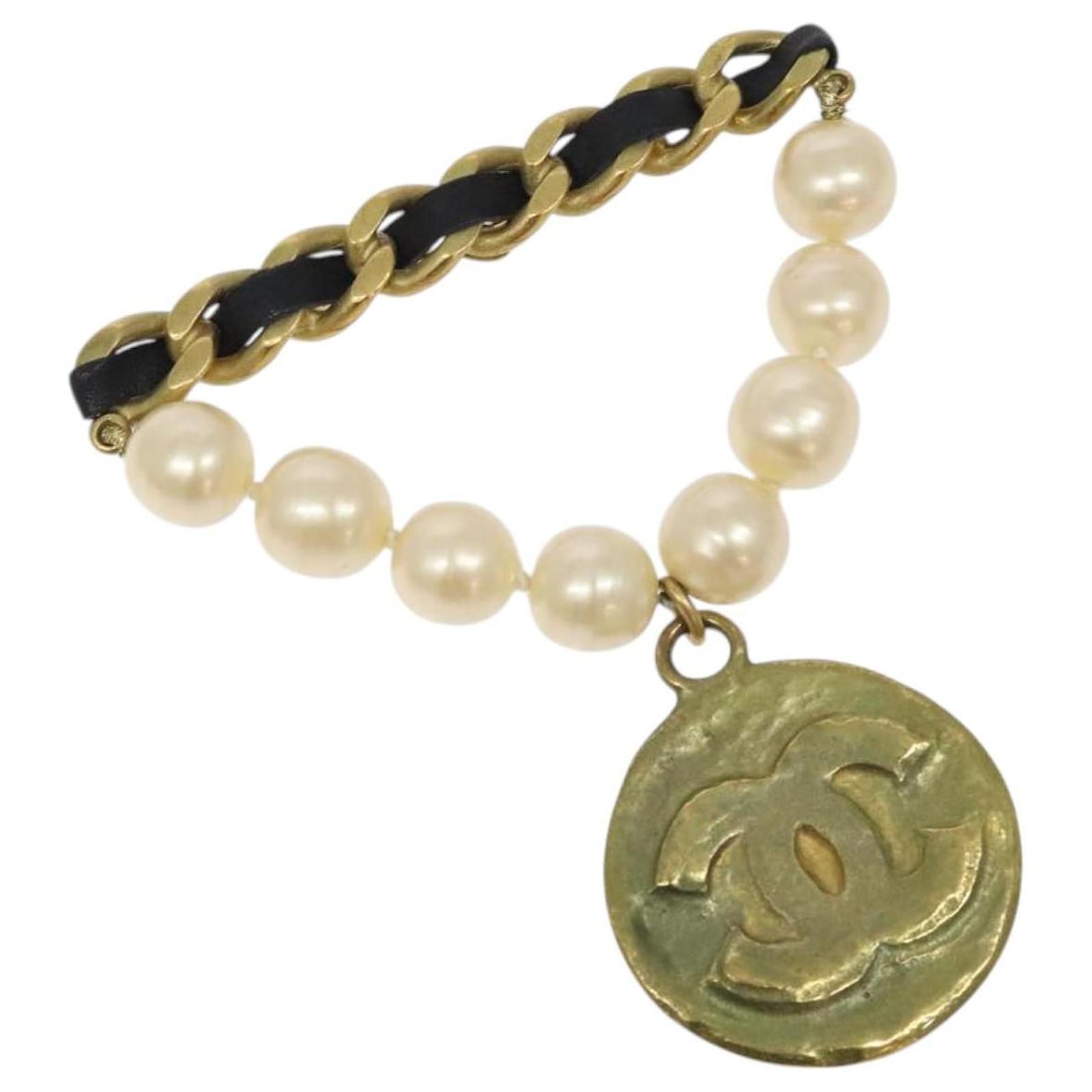 CHANEL Brooch metal Gold Tone CC Auth bs26226  ref.2287539