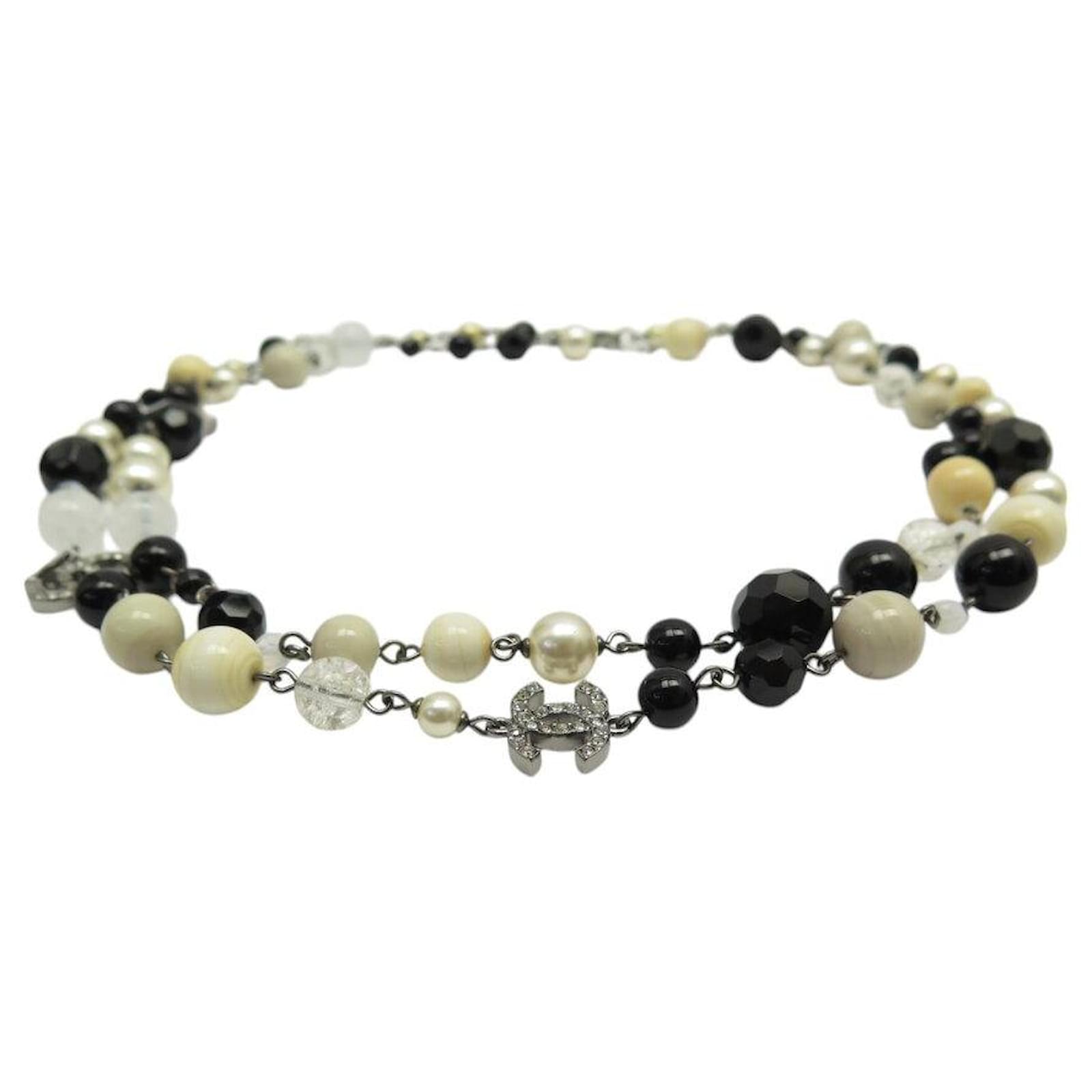NEW CHANEL NECKLACE SAUTOIR FROM 2009 PEARLS CC LOGO STRASS PEARLS NECKLACE Silvery Metal  ref.2199357