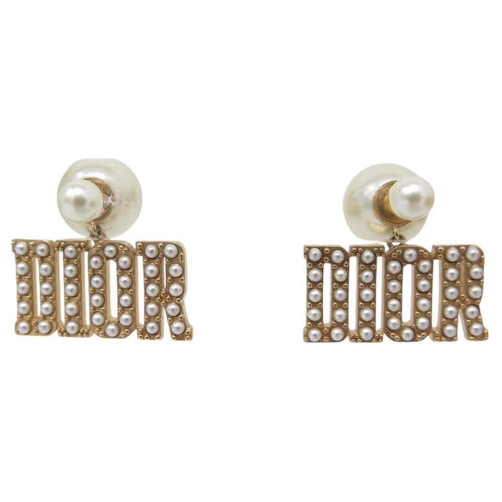NINE DIOR TRIBALES LOGO METAL GOLDEN PEARL EARRINGS  ref.2251098