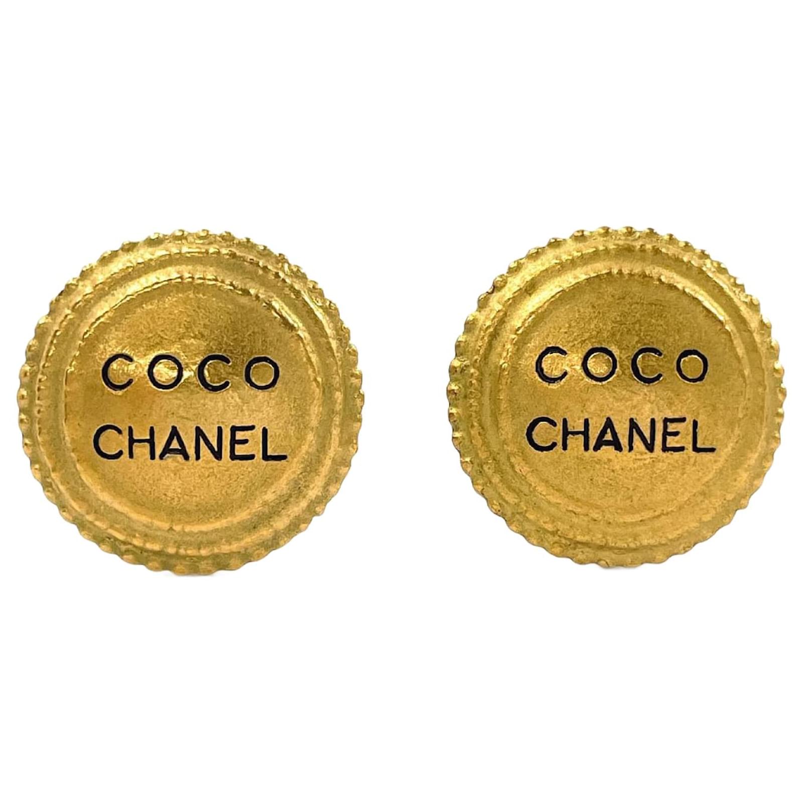 Chanel Gold Plated Clip Earrings Golden Gold-plated  ref.1578227
