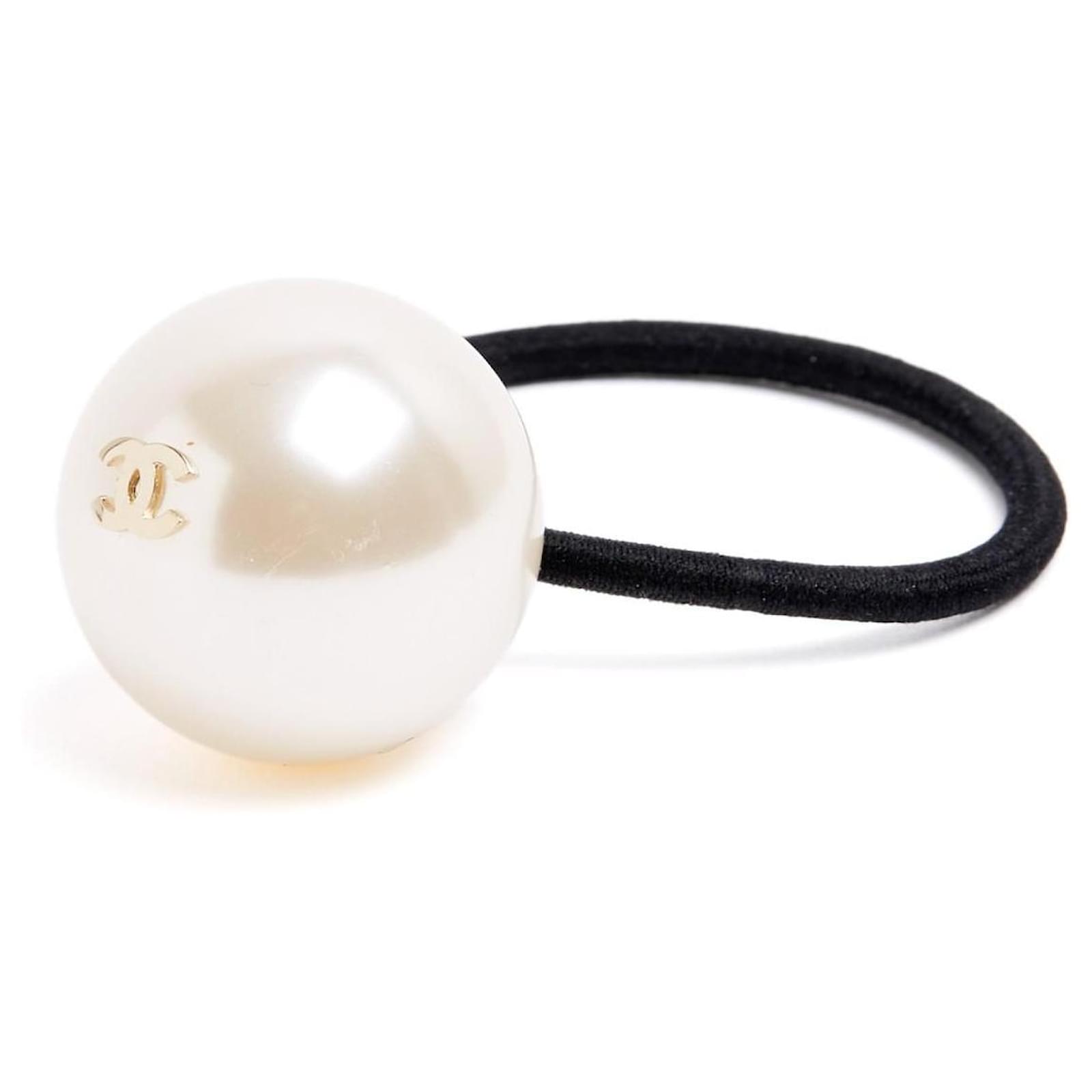 Chanel CC Maxi Pearl Hair 2019 XL Fancy Pearl Hair Tie Bobble Golden Metal  ref.2275462