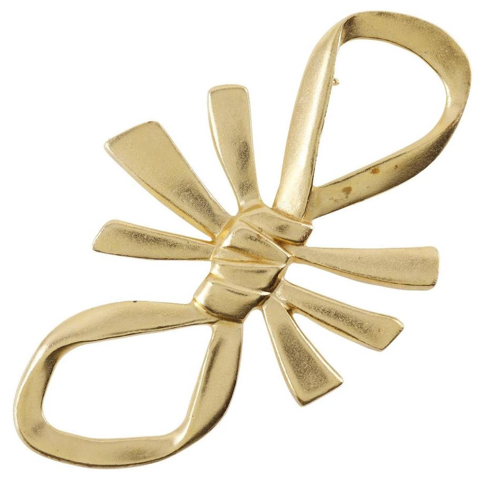 Autre Marque Hanae Mori Gold Plated Brooch Golden Metal  ref.1802557